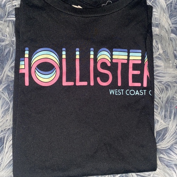 Hollister Basic Tee - Picture 3 of 3